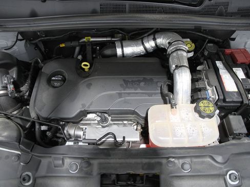 Certified 2022 Buick Encore Preferred w/ Safety Package image 18