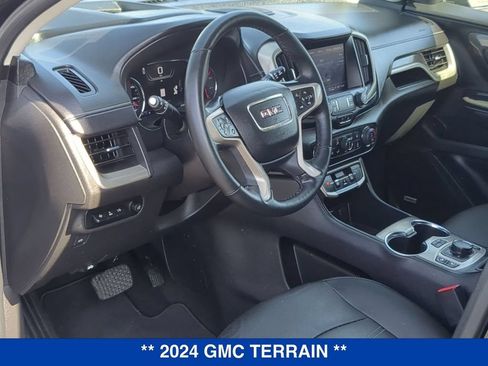 Used 2024 GMC Terrain Denali w/ Black Diamond Edition AWD/4WD image 11