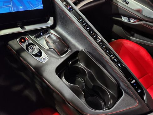 Used 2025 Chevrolet Corvette Z06 image 39