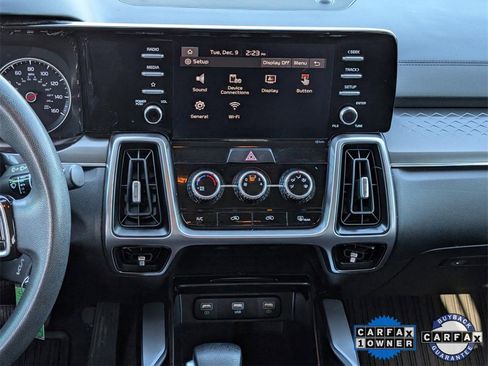 Used 2022 Kia Sorento LX image 24