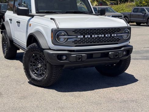 New 2026 Ford Bronco Badlands AWD/4WD image 3