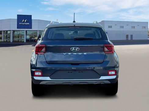 New 2026 Hyundai Venue SEL image 6