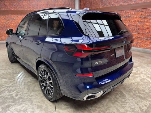 Used 2026 BMW X5 xDrive40i w/ M Sport Package AWD/4WD image 3
