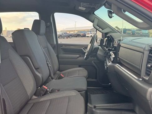 Used 2024 Chevrolet Silverado 2500 LT w/ Convenience Package image 23