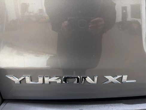Used 2019 GMC Yukon XL Denali w/ Denali Ultimate Package RWD image 48