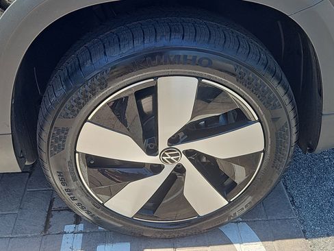 Certified 2024 Volkswagen Taos S AWD/4WD image 13
