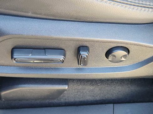 Certified 2025 Honda Pilot Touring image 24