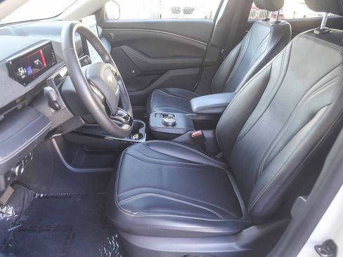 Used 2022 Ford Mustang Mach-E Premium image 13