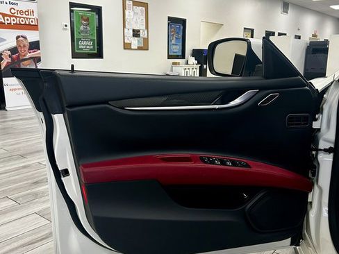 Used 2014 Maserati Ghibli S Q4 image 15