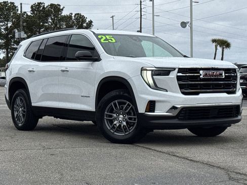 Used 2025 GMC Acadia Elevation image 2