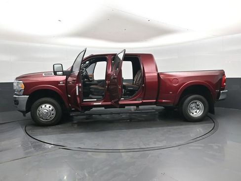Used 2024 RAM 3500 Limited AWD/4WD image 49