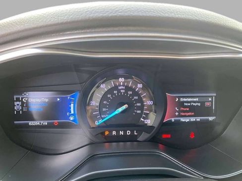 Used 2019 Ford Fusion SE image 17