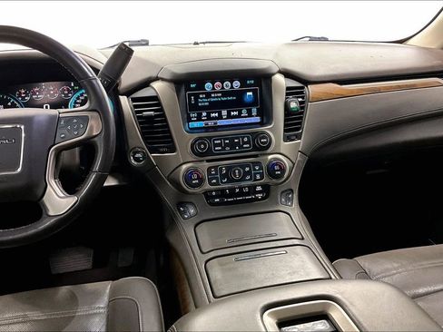 Used 2020 GMC Yukon Denali AWD/4WD image 7
