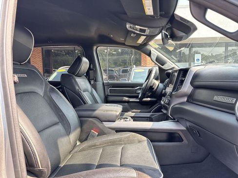 Used 2022 RAM 1500 Laramie w/ Sport Appearance Package AWD/4WD image 22