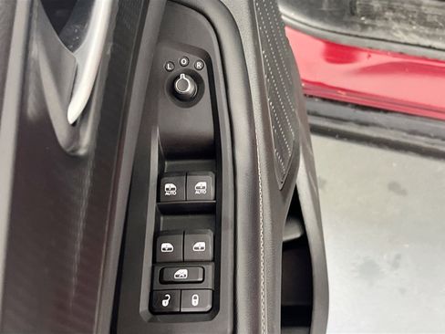Used 2023 Jeep Grand Cherokee Altitude AWD/4WD image 17