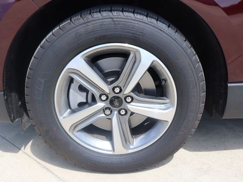 Used 2024 Ford Edge SEL w/ Convenience Package AWD/4WD image 32