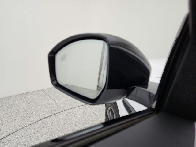 New 2026 Jaguar F-PACE R-Dynamic S AWD/4WD image 31