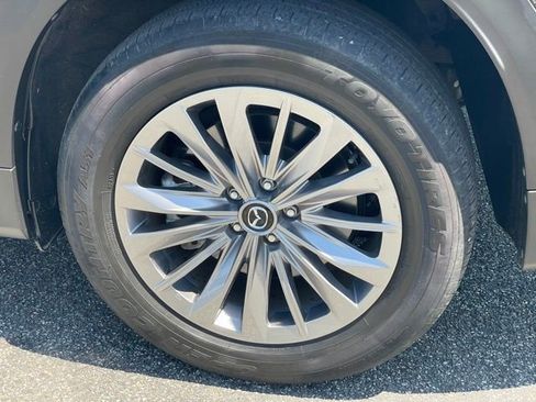 Certified 2024 MAZDA CX-90 3.3 Turbo w/ Preferred Plus AWD/4WD image 29