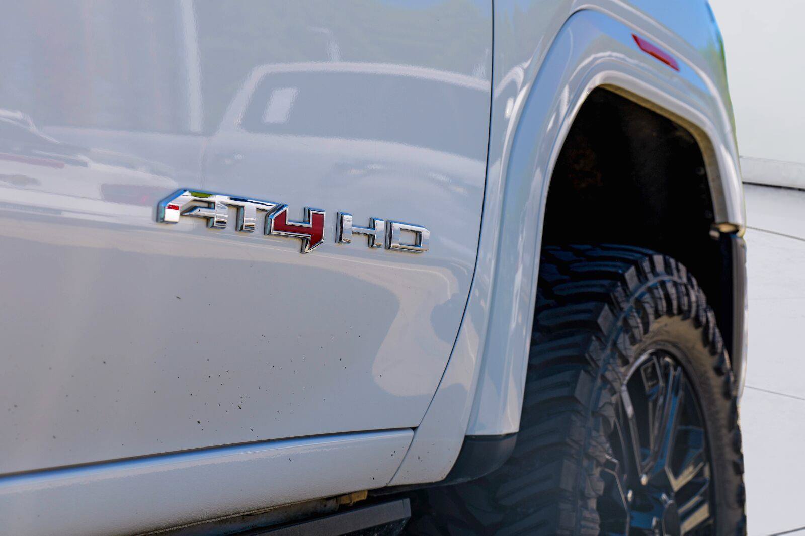 Used 2024 GMC Sierra 2500 AT4 w/ Technology Package AWD/4WD image 15