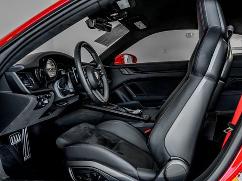 Certified 2022 Porsche 911 GT3 image 5