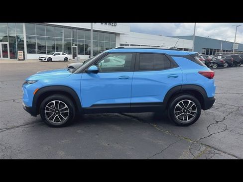Used 2024 Chevrolet TrailBlazer LT AWD/4WD image 5