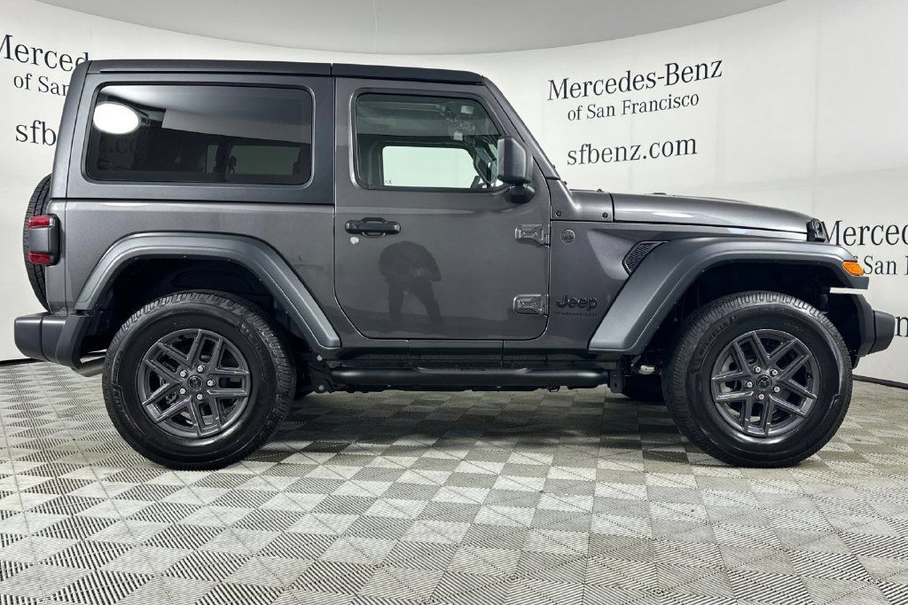 Used 2026 Jeep Wrangler Sport AWD/4WD image 3