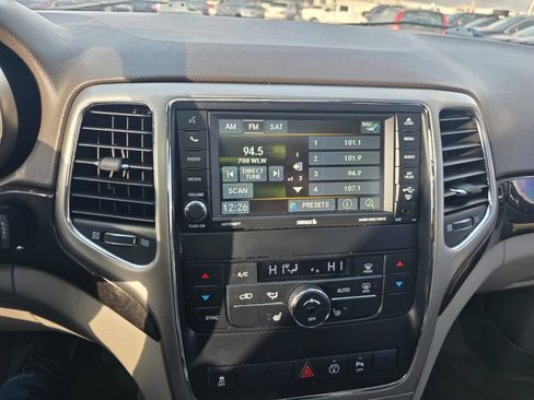 Used 2013 Jeep Grand Cherokee Laredo AWD/4WD image 52