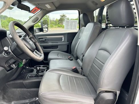 Used 2017 RAM 4500 Tradesman w/ Power Accessory Group image 15