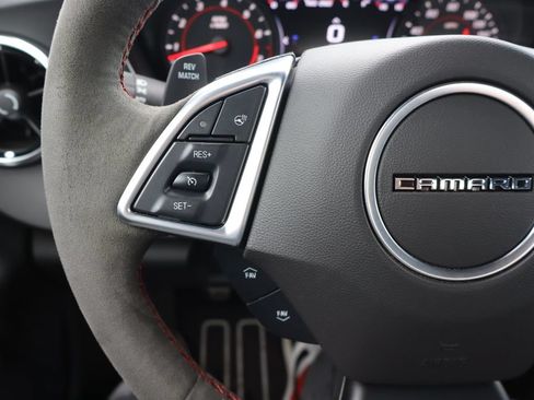 Used 2022 Chevrolet Camaro ZL1 RWD image 8