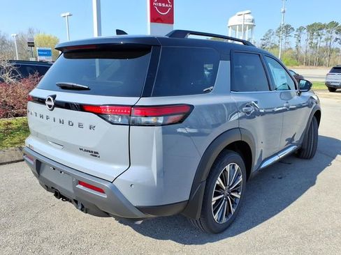 New 2026 Nissan Pathfinder Platinum AWD/4WD image 3