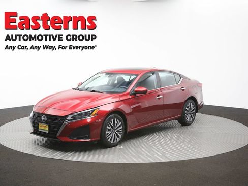 Used 2023 Nissan Altima 2.5 SV w/ SV Premium Package AWD/4WD image 57