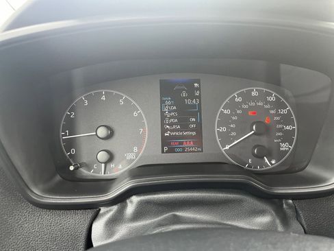 Used 2023 Toyota Corolla LE image 38