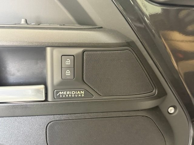 New 2026 Land Rover Defender 130 V8 AWD/4WD image 28