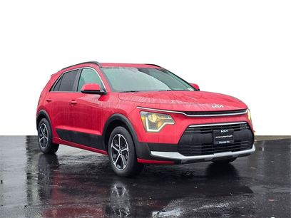 Used 2024 Kia Niro LX