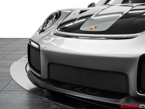 Used 2018 Porsche 911 GT2 RS RWD image 15