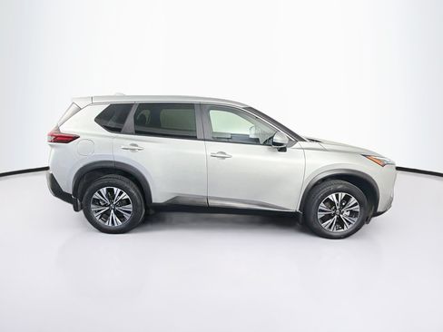 Used 2023 Nissan Rogue SV FWD image 10