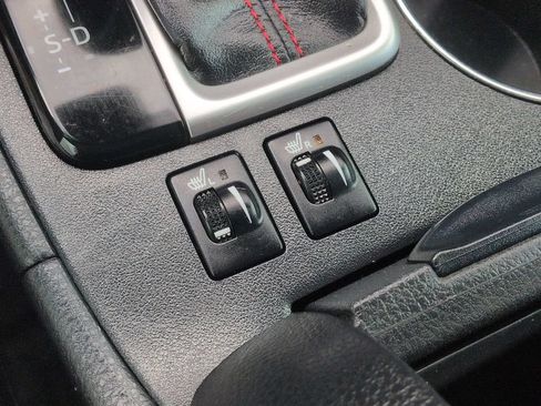 Used 2019 Toyota Highlander SE w/ Carpet Mat Package (TMS) AWD/4WD image 34