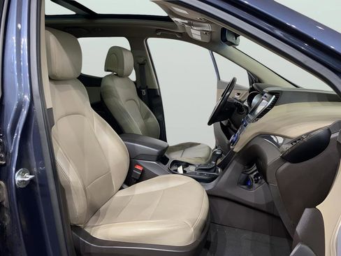 Used 2017 Hyundai Santa Fe Sport image 11