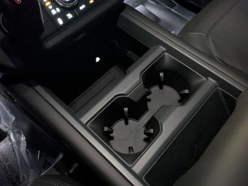 New 2026 Land Rover Defender 110 X-Dynamic SE AWD/4WD image 22