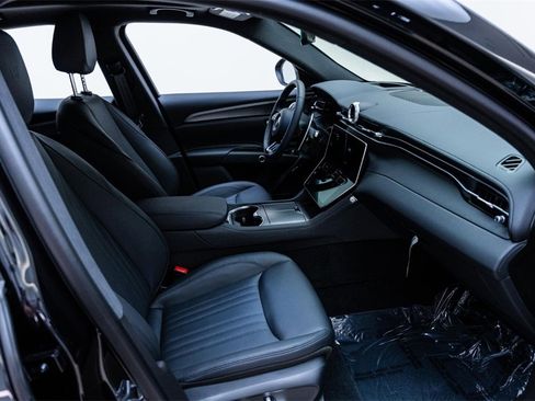 New 2024 Maserati Grecale GT image 46