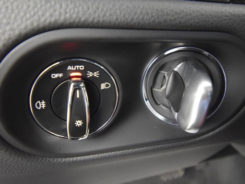 Certified 2024 Porsche Macan GTS AWD/4WD image 29