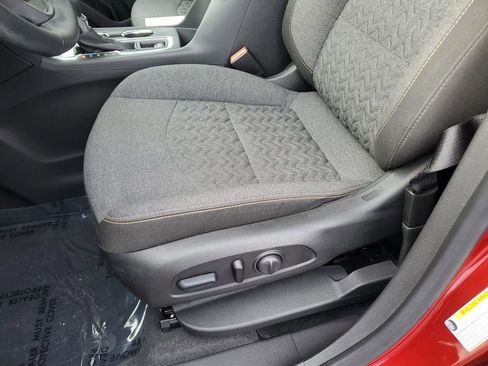 Used 2024 Chevrolet Equinox LT image 14