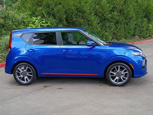 Used 2020 Kia Soul GT-Line w/ GT 2.0L Power Sunroof Package FWD image 3
