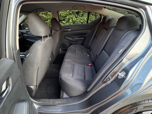 Used 2022 Nissan Altima 2.5 S image 11