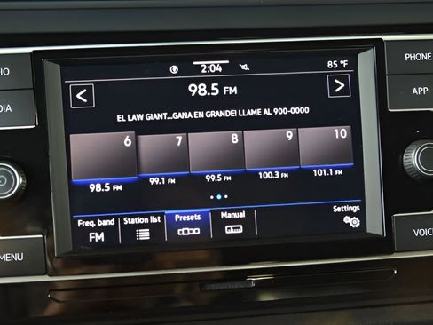 Used 2024 Volkswagen Jetta SE image 16