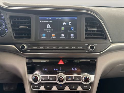 Used 2020 Hyundai Elantra SEL FWD image 15