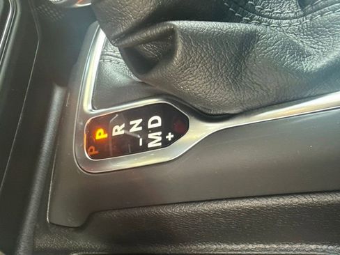 New 2025 Jeep Gladiator Mojave image 25