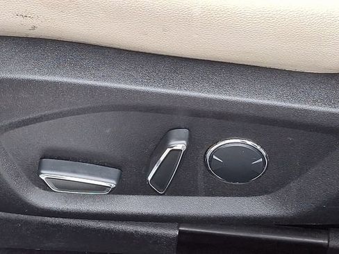 Used 2018 Ford Fusion Titanium AWD/4WD image 10
