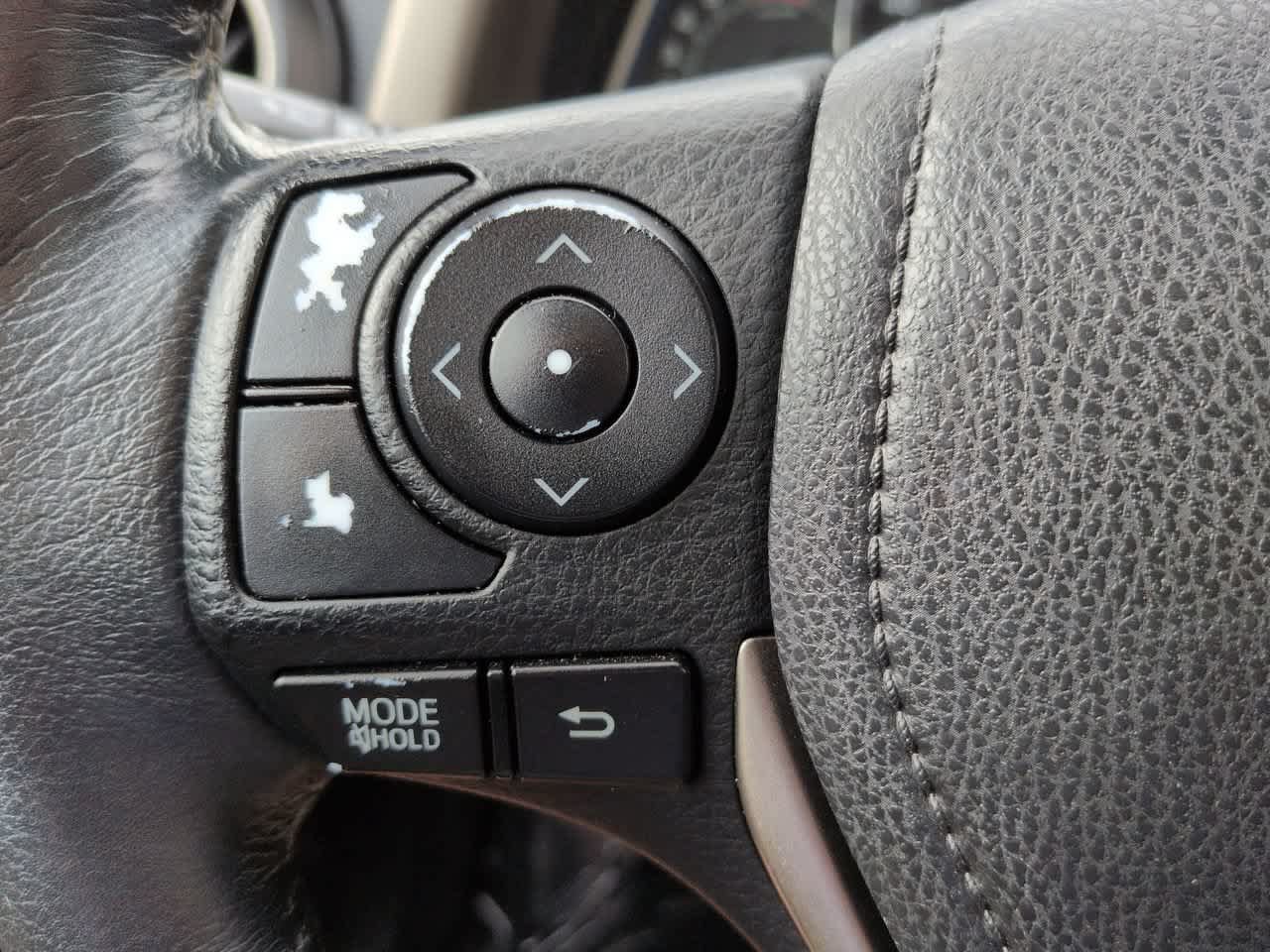 Used 2014 Toyota RAV4 Limited w/ Technology Package FWD image 24