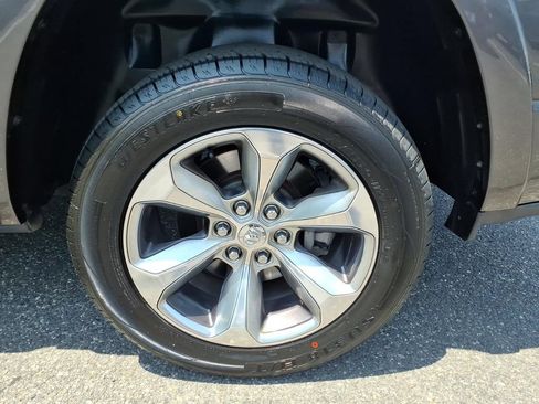 Used 2019 RAM 1500 Limited AWD/4WD image 16